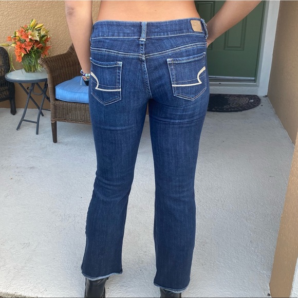 Women’s American Eagle Stretchy Low Waisted Denim Blue Jeans Size 8 - Picture 3 of 6